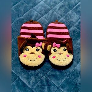 The Children’s Place monkey slippers 1-2 yrs